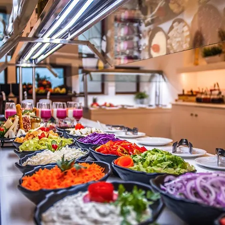 Acrotel Lily Ann Village Hotel 3*