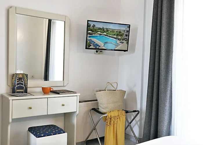 Hotel Acrotel Lily Ann Village 3*