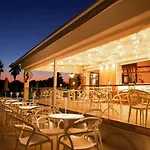 Acrotel Lily Ann Village فندق نيكيتي