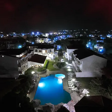 Acrotel Lily Ann Village ホテル ニキティ