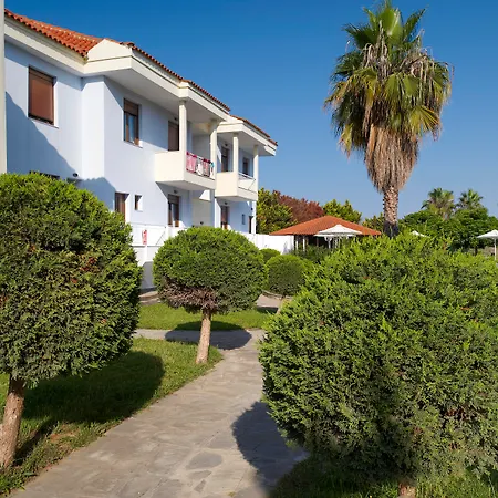 Otel Acrotel Lily Ann Village 3*