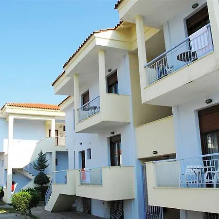 Acrotel Lily Ann Village 3*