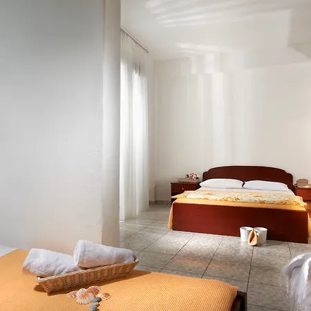 Acrotel Lily Ann Village Otel