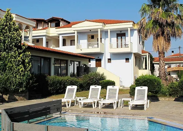 Acrotel Lily Ann Village Hotel 3*