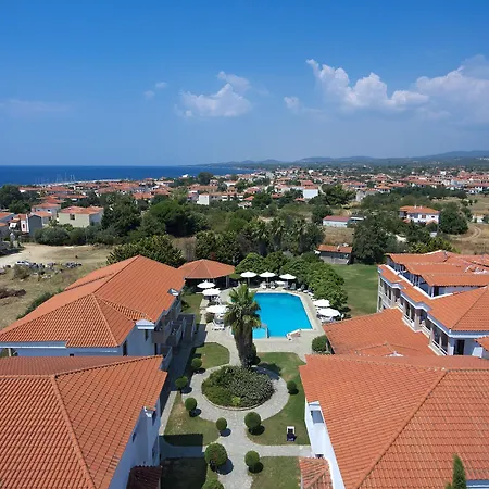 Acrotel Lily Ann Village فندق نيكيتي