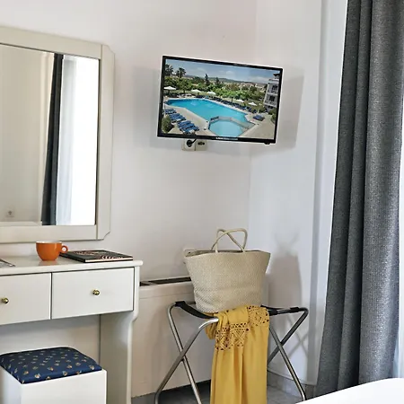 فندق Acrotel Lily Ann Village 3*