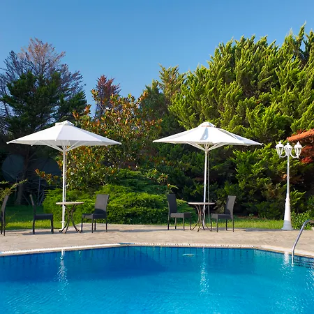 Acrotel Lily Ann Village فندق نيكيتي