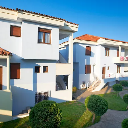Acrotel Lily Ann Village نيكيتي