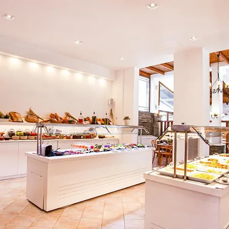 Acrotel Lily Ann Village فندق نيكيتي