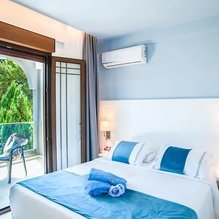 Acrotel Lily Ann Village نيكيتي